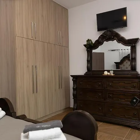 Vakontas Luxury * Yerolimin